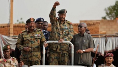 مآلات الانتقال السياسي في السودان بعد انفراد المكون العسكري في السلطة